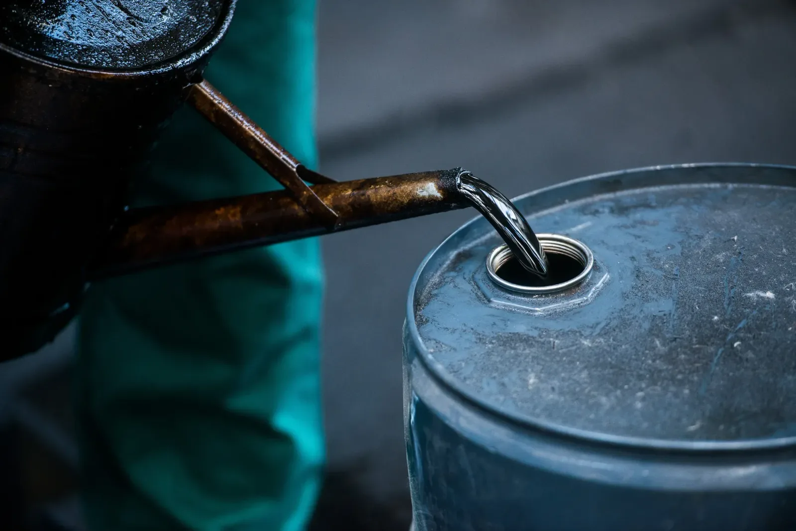 Depozitare petrol în România, cu rezerve limitate în țară.
