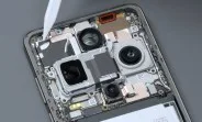 Detaliile construcției interne a smartphone-ului Oppo Find X9 Ultra.