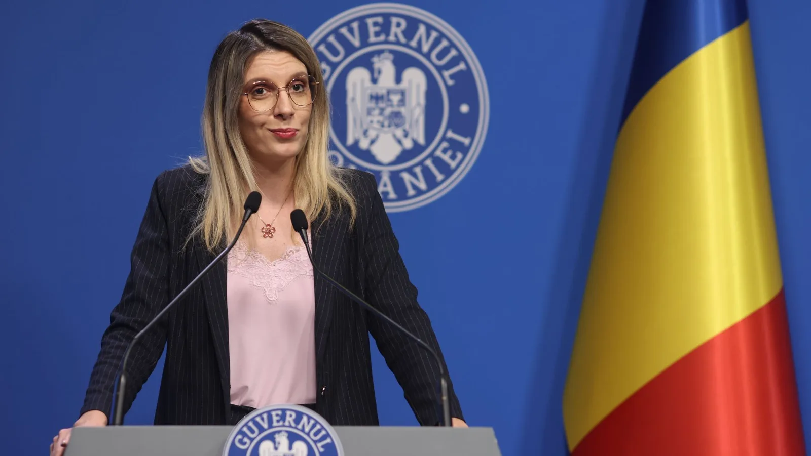 Diana Buzoianu discută despre alegeri anticipate și stabilitate politică.