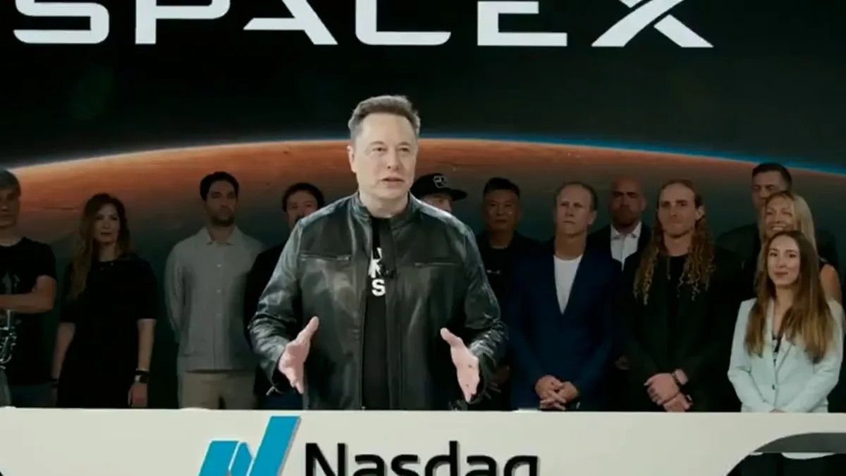Elon Musk anunță listarea SpaceX pe Nasdaq, generând creșteri spectaculoase ale averilor.