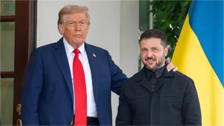 Zelenski și Trump discutând despre situația din Ucraina și Crimeea.