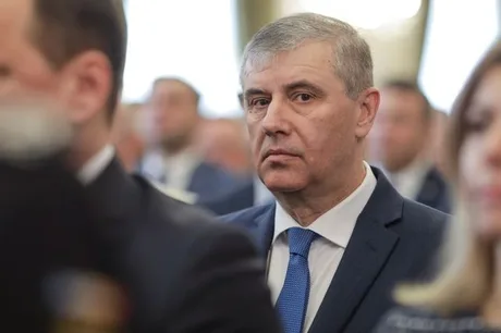 Lucian Pahonțu, șeful SPP, în timpul unei întâlniri oficiale.