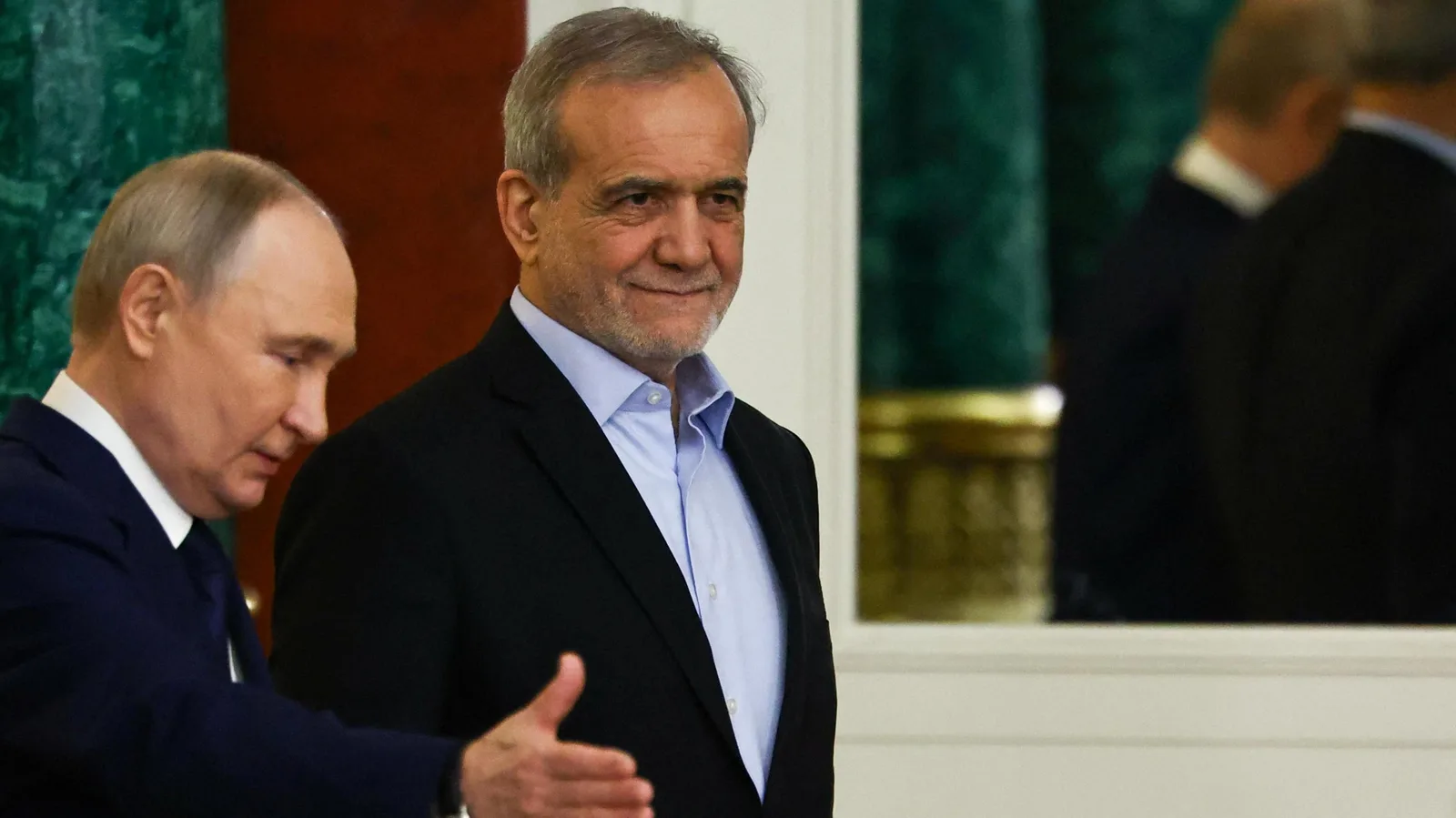 Discuție telefonică între liderii Rusiei și Iranului în contextul tensiunilor regionale.