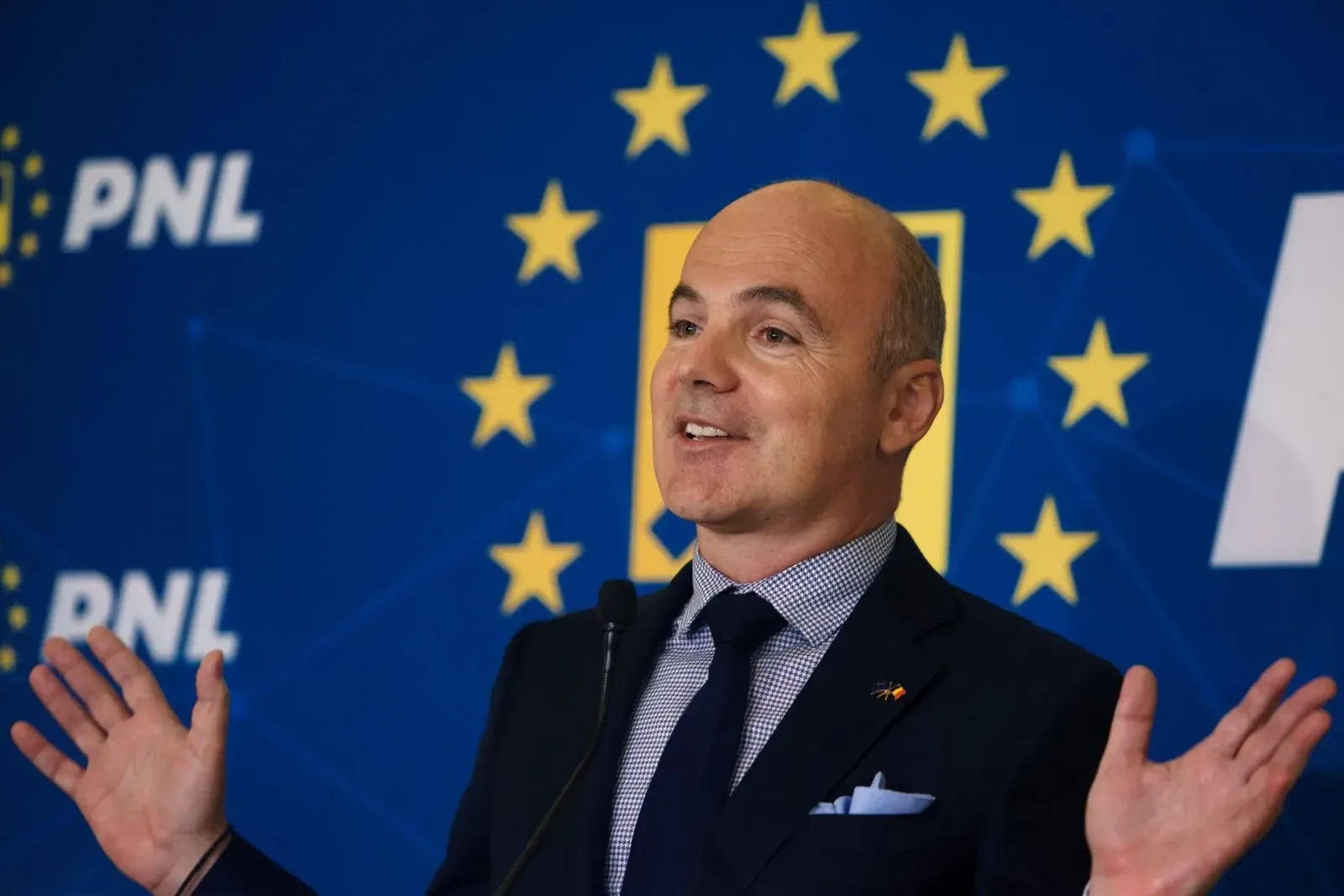 Rareș Bogdan discută despre riscurile politice și economice pentru PNL.