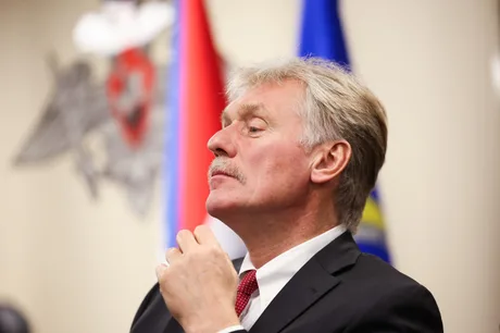 Reacția Kremlinului la atacul cu dronă asupra rafinăriei din Riazan.