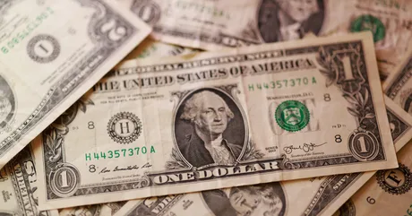 Dolarul american se îndreaptă spre a doua pierdere săptămânală - Optimismul privind pacea în Orientul Mijlociu reduce cererea pentru activele de refugiu