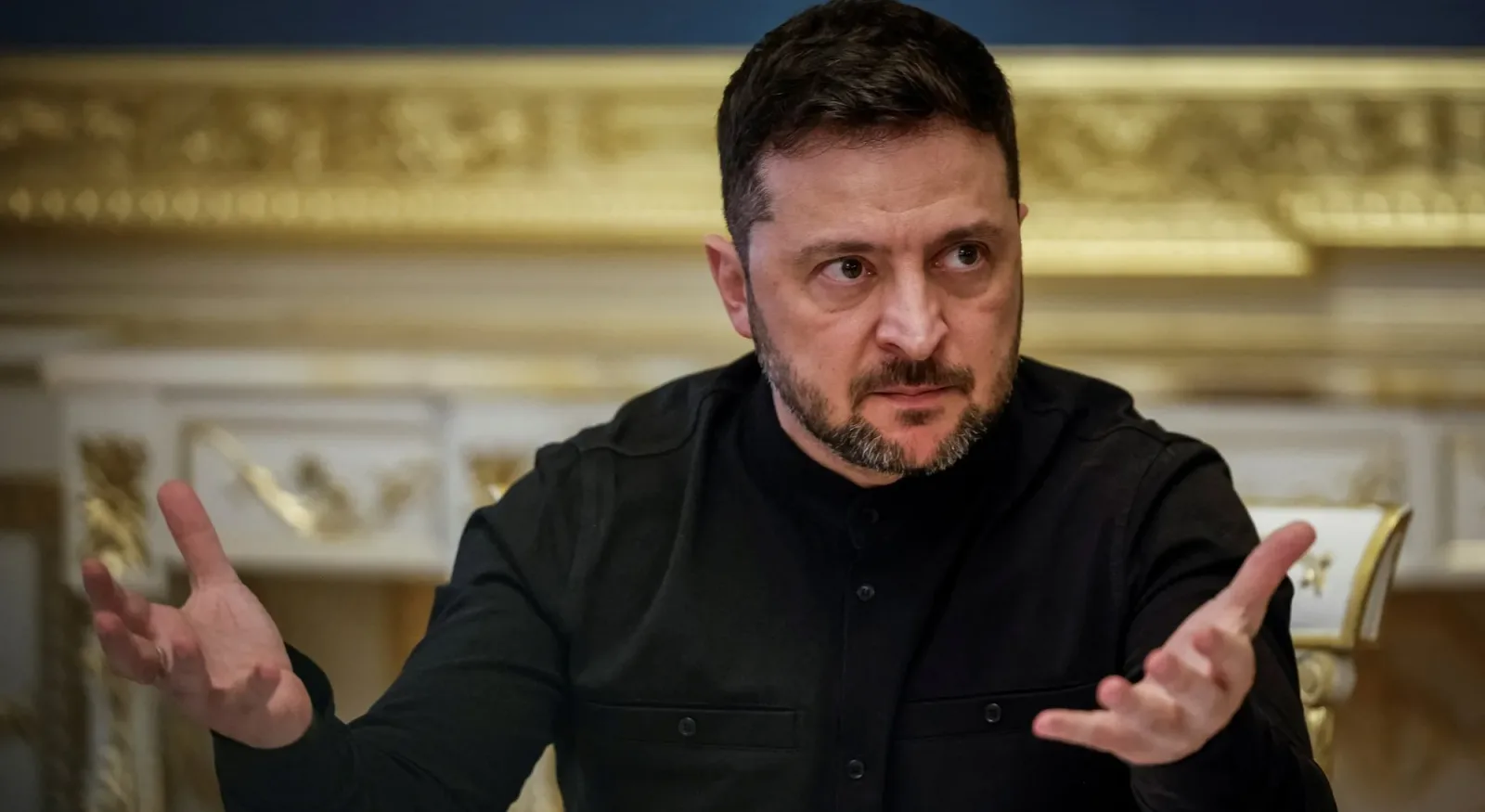 Volodîmîr Zelenski discutând despre situația din Ucraina la summitul NATO.