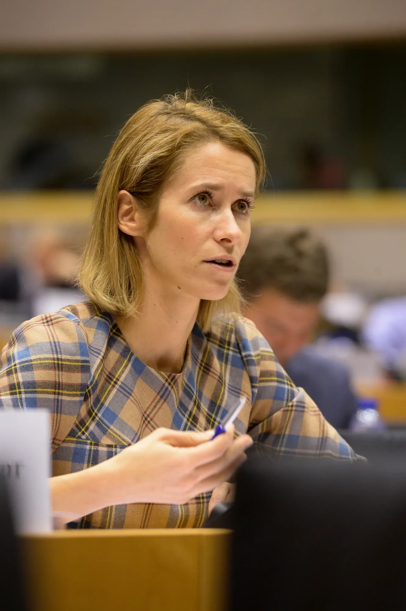 Kaja Kallas discutând despre sancțiuni la Consiliul European.