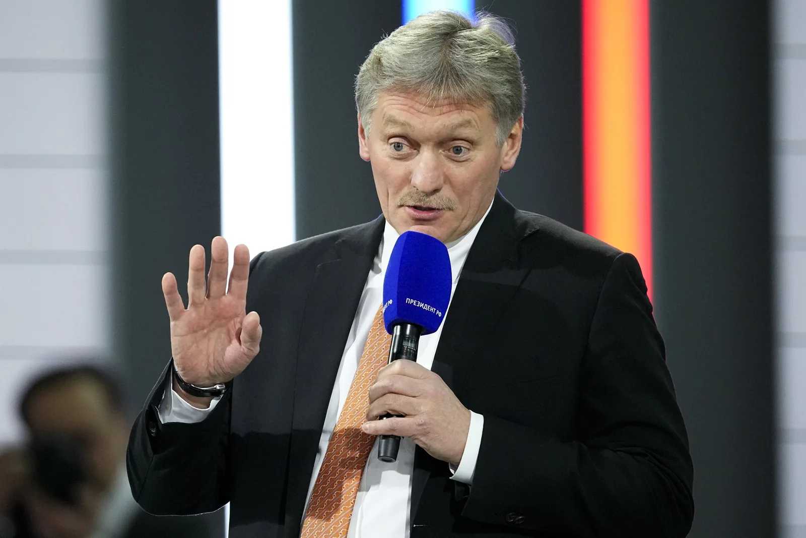Reacția Kremlinului la decizia Finlandei privind armele nucleare.