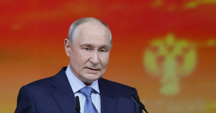 Vladimir Putin discută despre negocierile de pace cu Ucraina.