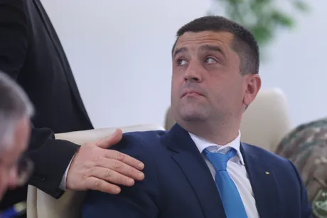 Radu Miruță discutând despre alegeri anticipate și situația politică actuală.