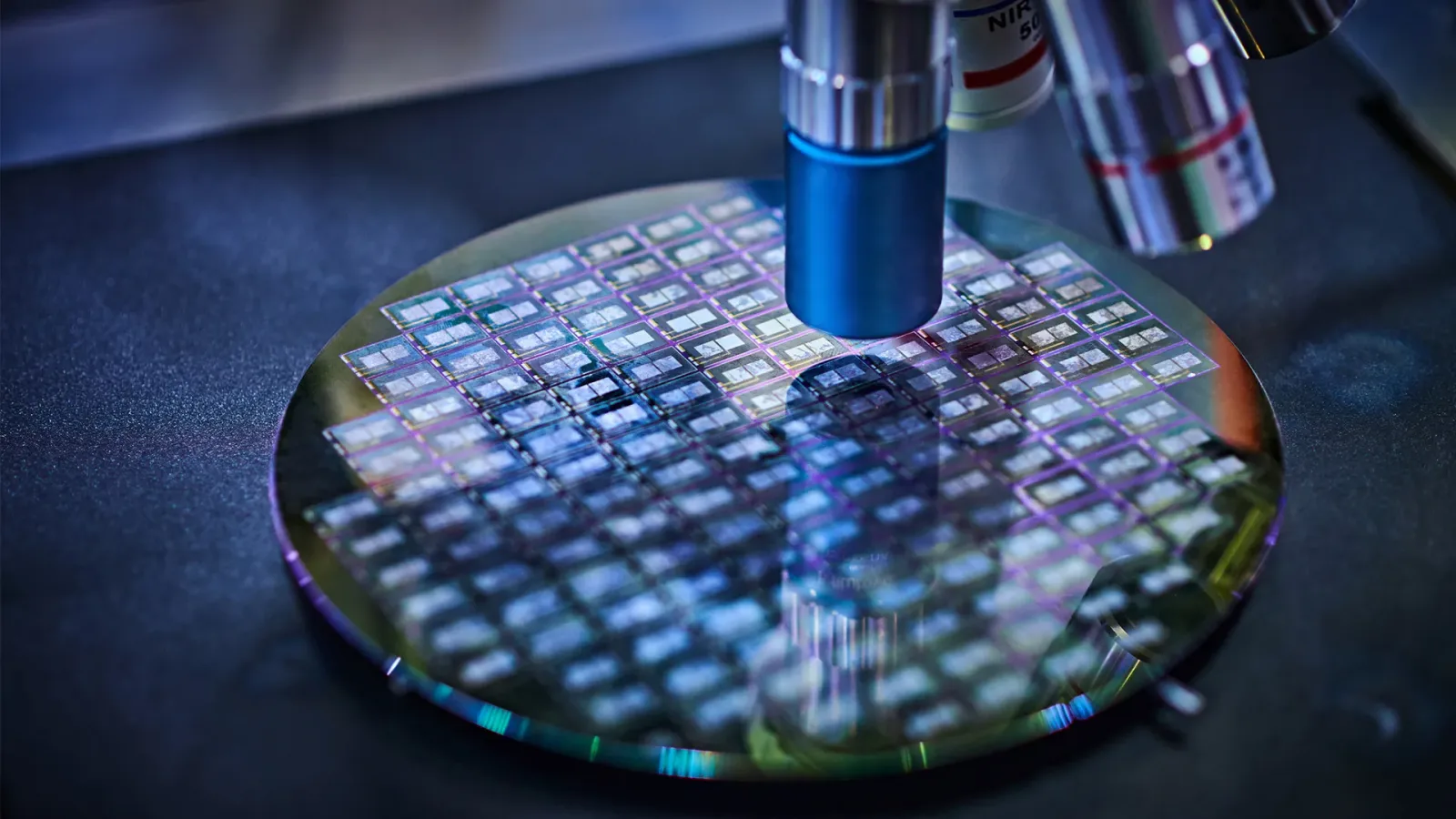 Cipuri semiconductoare cu tehnologie avansată pentru criptare post-cuantică.