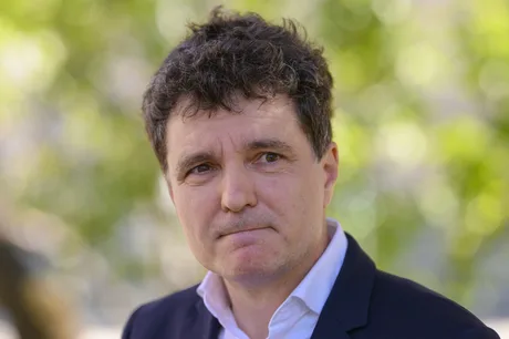 Nicușor Dan anunță modificări importante în legea pensiilor magistraților.