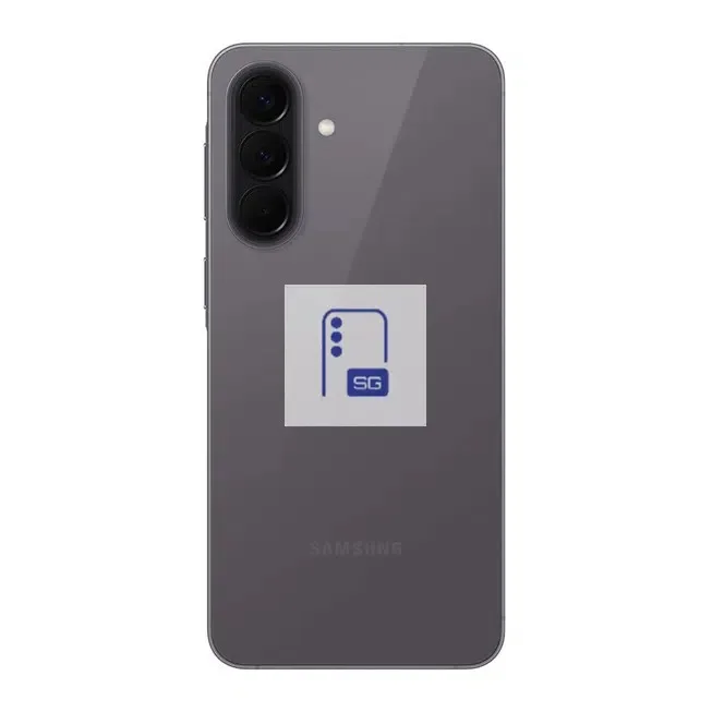 Spatele telefonului Galaxy A57 cu camere verticale.