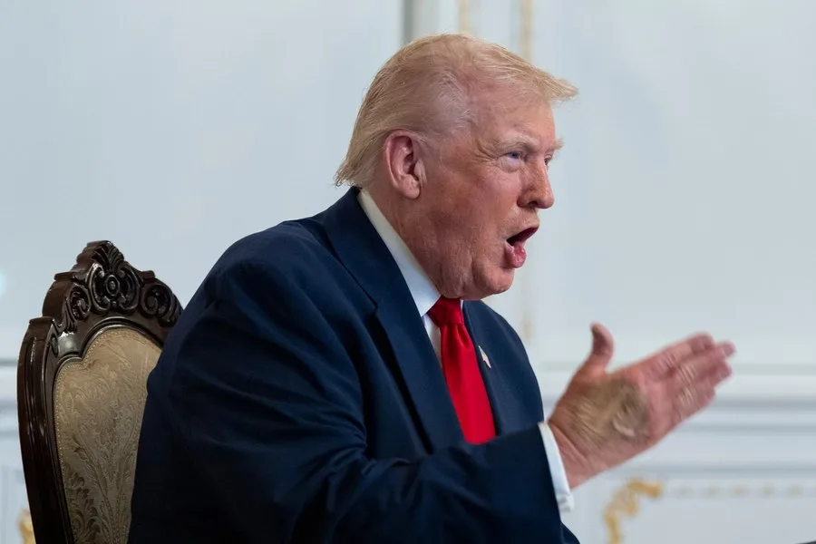 Donald Trump exprimându-și opinia despre NATO și Strâmtoarea Ormuz.
