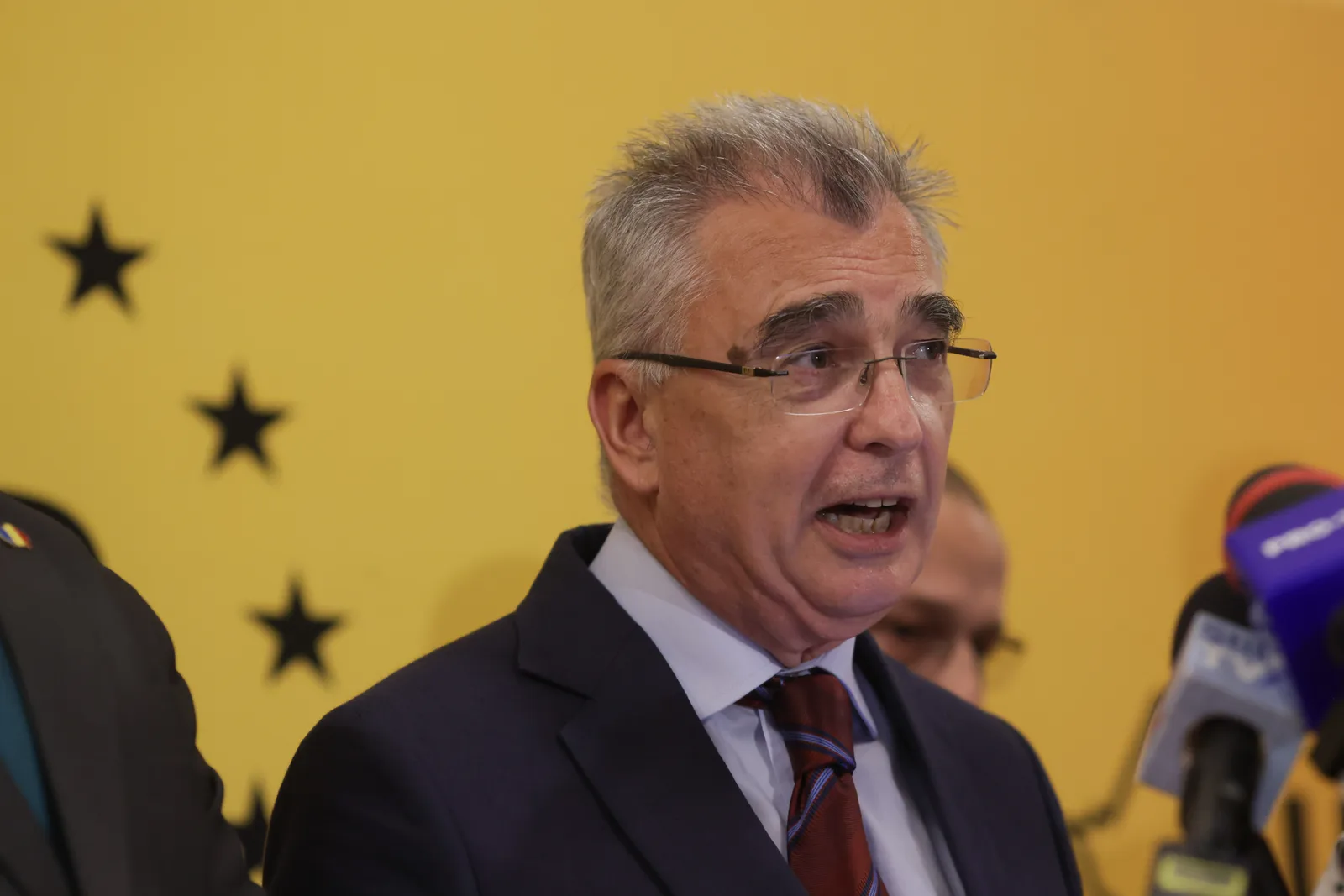 Petrișor Peiu discută despre schimbarea conducerii Camerei Deputaților.