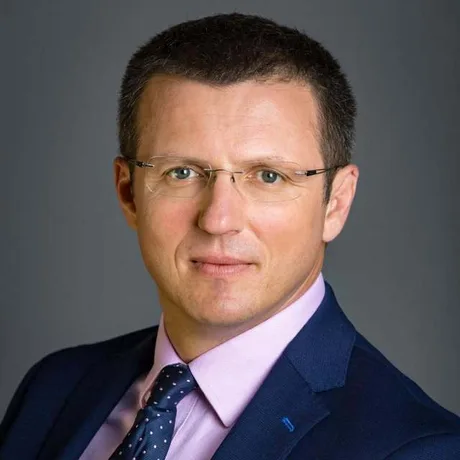 Schimbare de conducere la Gabriel Resources după demisia lui Dragoș Tănase.