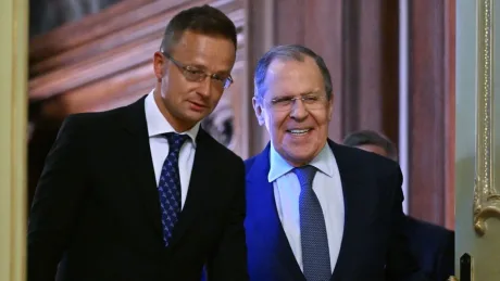 Szijjártó și Lavrov discutând despre blocarea aderării Ucrainei la UE.
