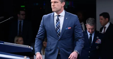 Pete Hegseth subliniază importanța apărării și controlului migrației în Europa.