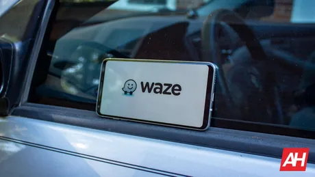 Waze afișează semafoarele pe traseu pentru o navigație mai eficientă.