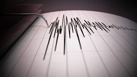 Seismograf înregistrând un cutremur în județul Vrancea.