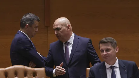 Discuții tensionate între liderii politici în Parlamentul României.