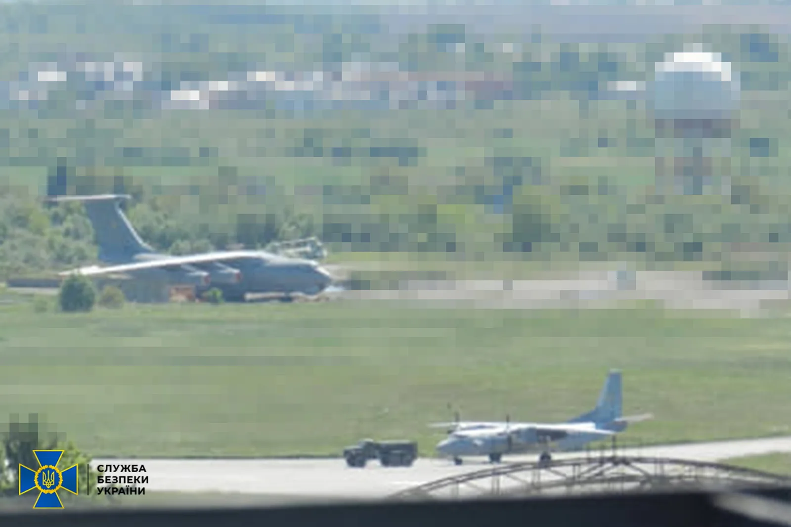 Aerodromuri ucrainene fotografiate de o rețea de spionaj destructurată.