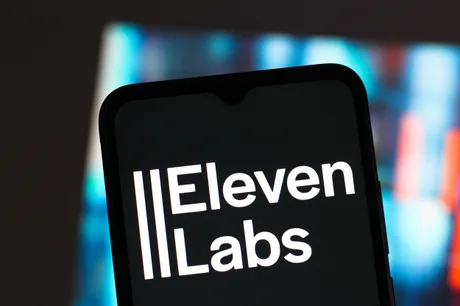 Logo-ul ElevenLabs pe un ecran, simbolizând inovația în tehnologia vocală.