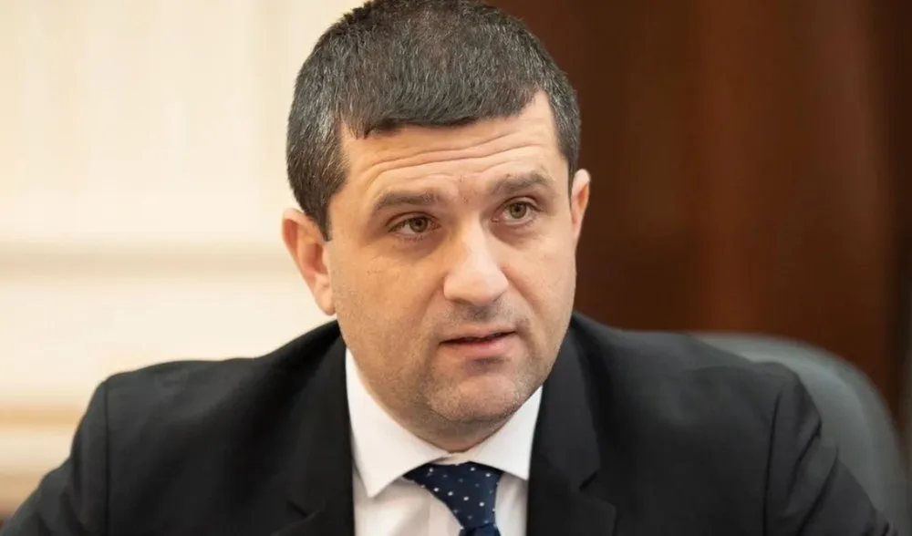 Radu Miruță explică refuzul ofertei pentru transportoarele Piranha.
