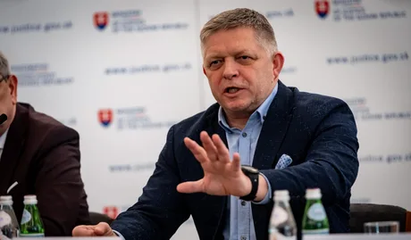 Premierul slovac discutând despre sprijinul pentru frontierele externe ale Spaniei.