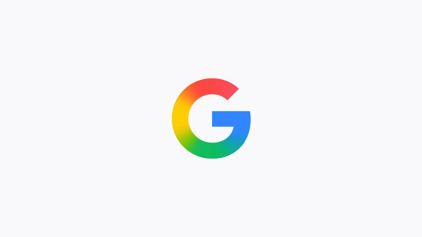 Logo-ul Google cu culori vibrante, simbolizând inovația în tehnologie și divertisment.