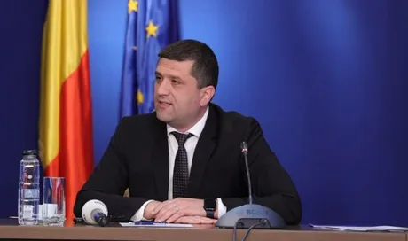 Ministrul Apărării discutând despre situația dronelor lângă România.