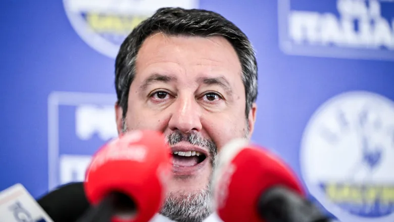 Matteo Salvini vorbește despre sprijinul financiar pentru Ucraina.
