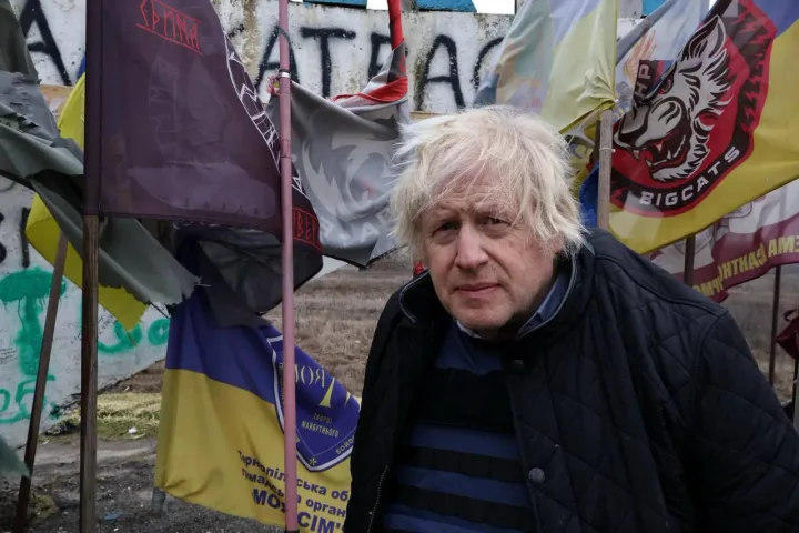 Boris Johnson exprimându-și opinia despre sancțiunile pentru motorina rusească.