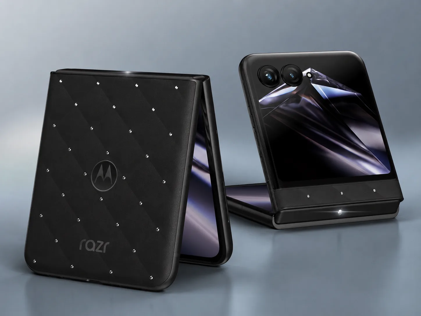 Motorola Razr 70 cu cristale Swarovski, design elegant și finisaje premium.
