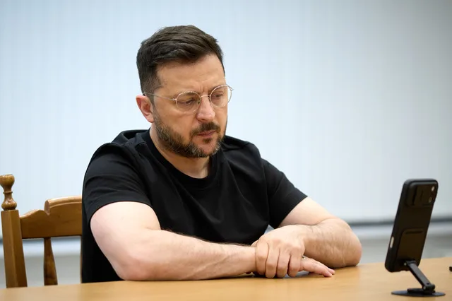 Zelenski discutând despre relansarea diplomației cu emisarii SUA.