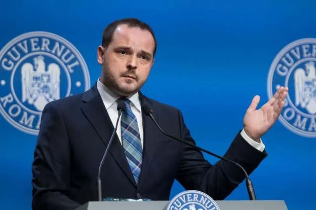 Ministrul Sănătății discută despre finanțarea serviciilor de urgență.