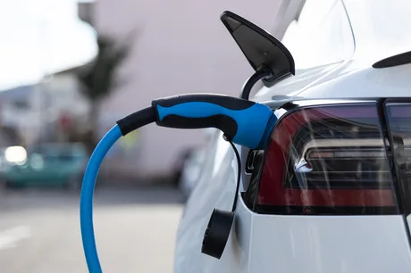 Conexiune la o stație de încărcare pentru mașini electrice în Cluj-Napoca.