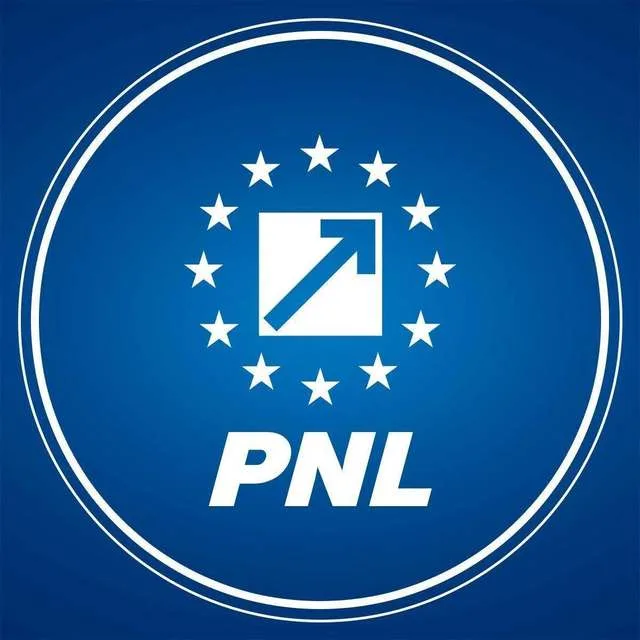 Logo-ul PNL pe fundal albastru, simbolizând partidul liberal.