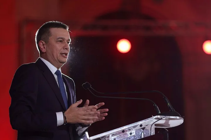 Sorin Grindeanu discută despre pregătirile PSD pentru alegeri anticipate.