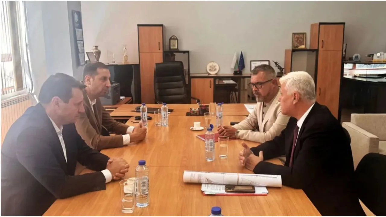 Discuții despre proiectul bazei militare Kabile în Bulgaria.