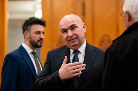 Ilie Bolojan discută despre reducerea deficitului bugetar în contextul cheltuielilor de apărare.