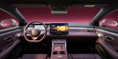 Interiorul noului BYD Seal 07, cu un design ergonomic și modern.