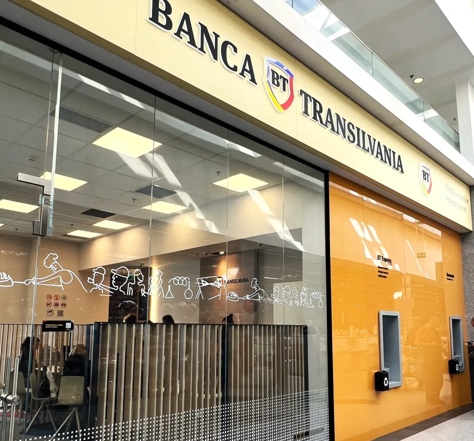 Sediul Băncii Transilvania, un simbol al sectorului financiar românesc.