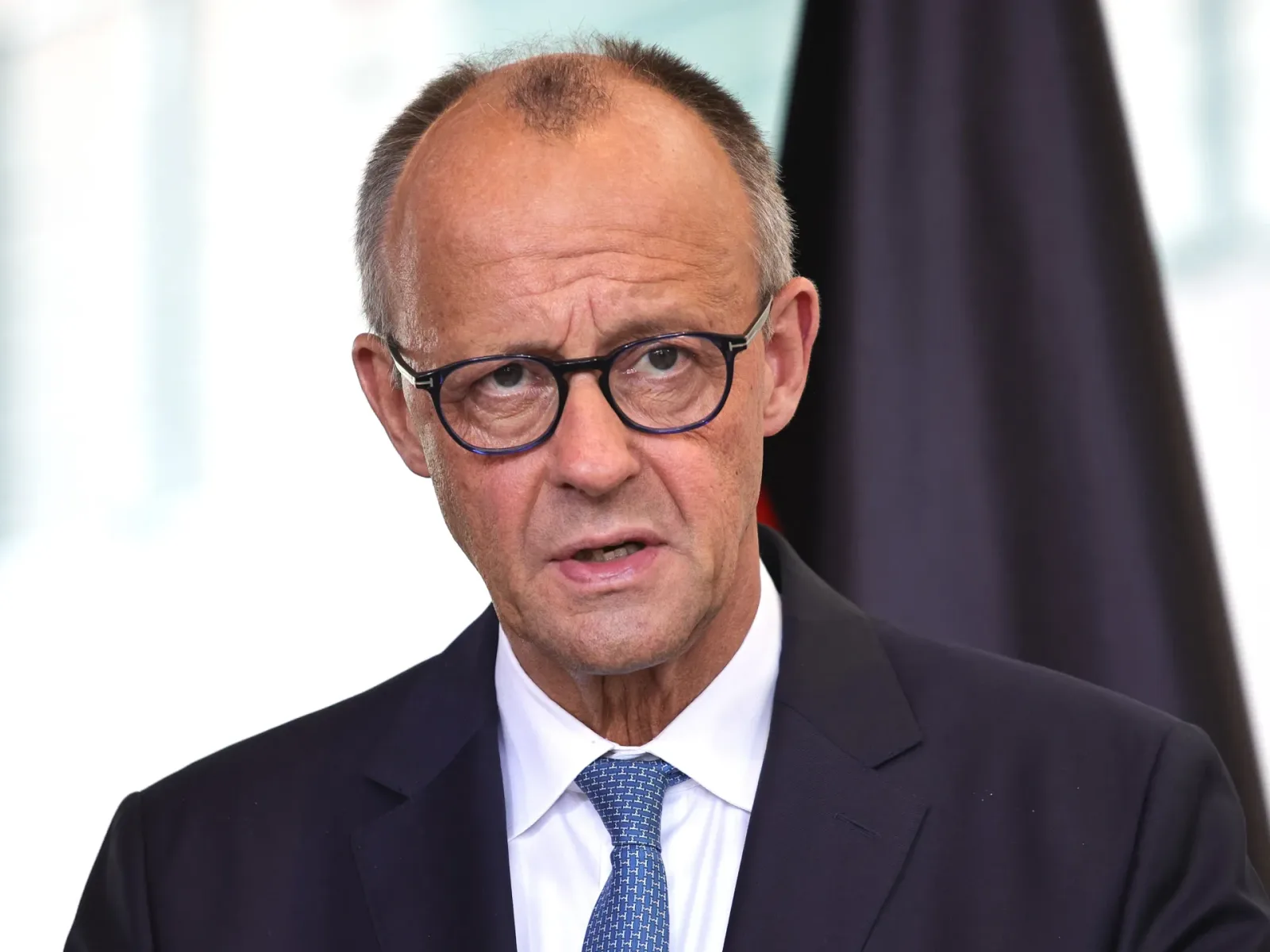 Friedrich Merz discută despre bugetul de apărare al Germaniei în contextul NATO.