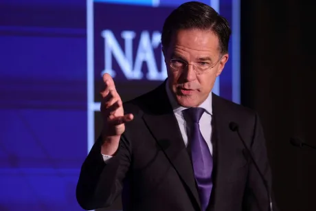 Mark Rutte discută despre intervenția F-16 românesc în Estonia.