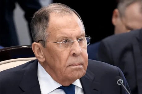 Serghei Lavrov discută despre escaladarea conflictului cu Marea Britanie.