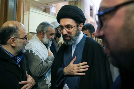 Mojtaba Khamenei discutând despre negocierile cu SUA în Iran.