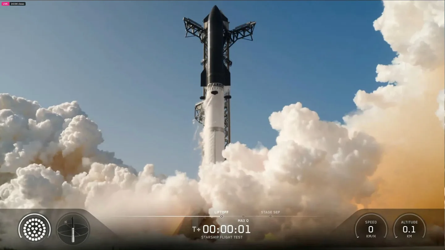 Racheta Starship decolează în timpul unui test important pentru SpaceX.