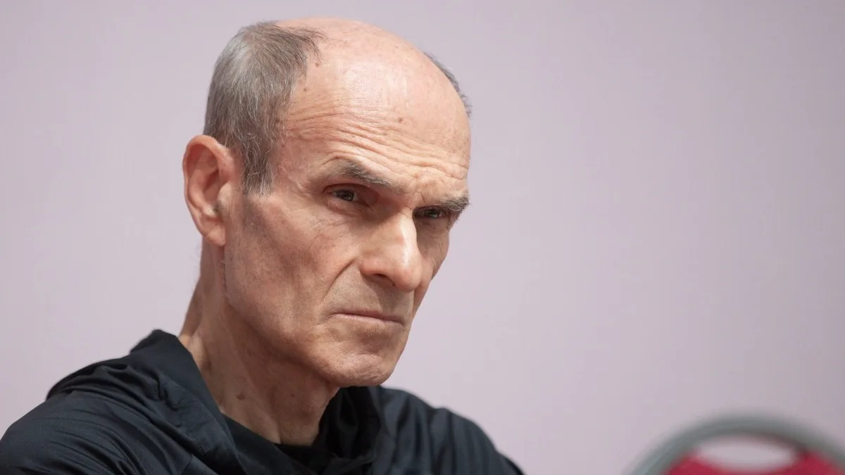 Cristian Tudor Popescu exprimă critici severe asupra nominalizării lui Mureșan ca premier.